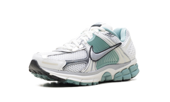 Air Zoom Vomero 5 WMNS"Cannon" HF1877 101