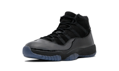11 Retro "Cap & Gown" 378037 005
