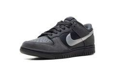Dunk Low WMNS"Anthracite/ Metallic Silver" II7636 001