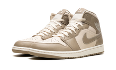 1 Mid "LEGEND LIGHT BROWN" HF4830 203