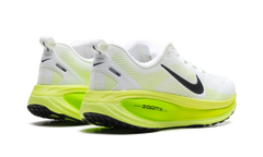 Vomero 18 WMNS"ELECTRIC GREEN" HM6804 102