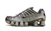 Shox TL WMNS "Light Bone Burgundy Crush" IM6013 072