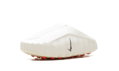 Mind 001 Slide WMNS "Sail" HQ4309 100
