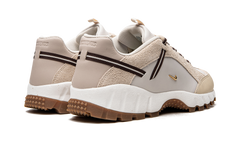 AIR HUMARA LX WMNS"Jacquemus - Beige" DR0420 001