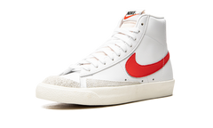 BLAZER MID'77 VNTG WMNS"Habanero Red" CZ1055 101