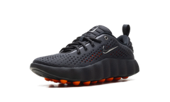 Mind 002 WMNS "Black Chrome" HQ4310 001