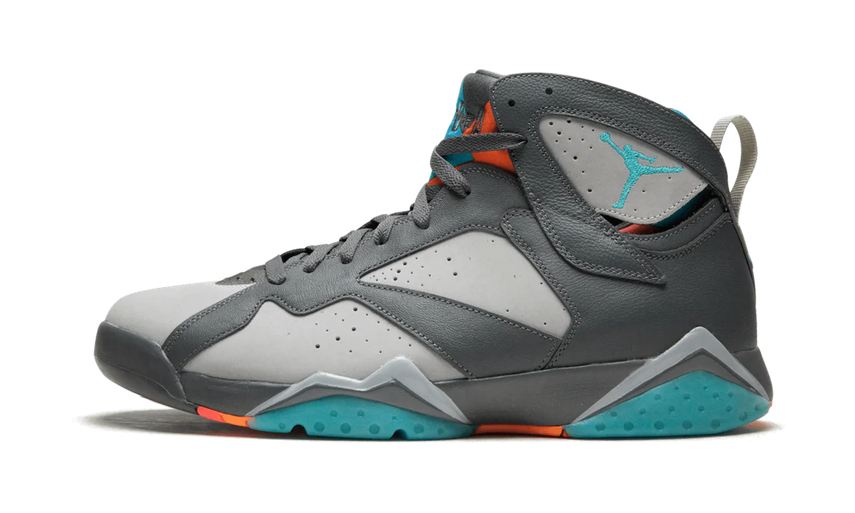 7 Retro "Barcelona Nights" 304775 016