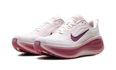 Vomero Plus Wmns "Red" HV8154 602