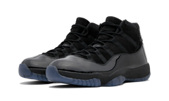 11 Retro "Cap & Gown" 378037 005