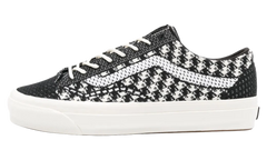 Old Skool 36 EK "Black" VN000D8HHR01