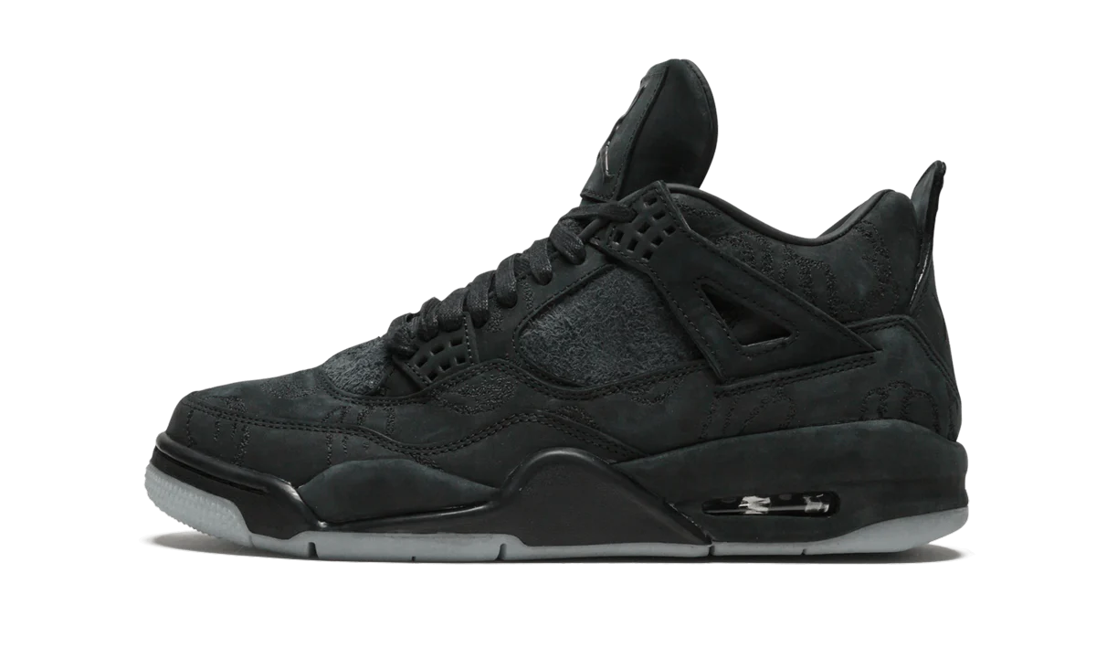 4 Retro "Kaws - Black" 930155 001