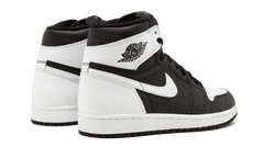 1 Retro High OG "RE2PECT" 555088 008