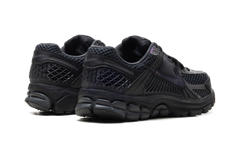 Vomero 5 Wmns"Iridescent" IB4397 001